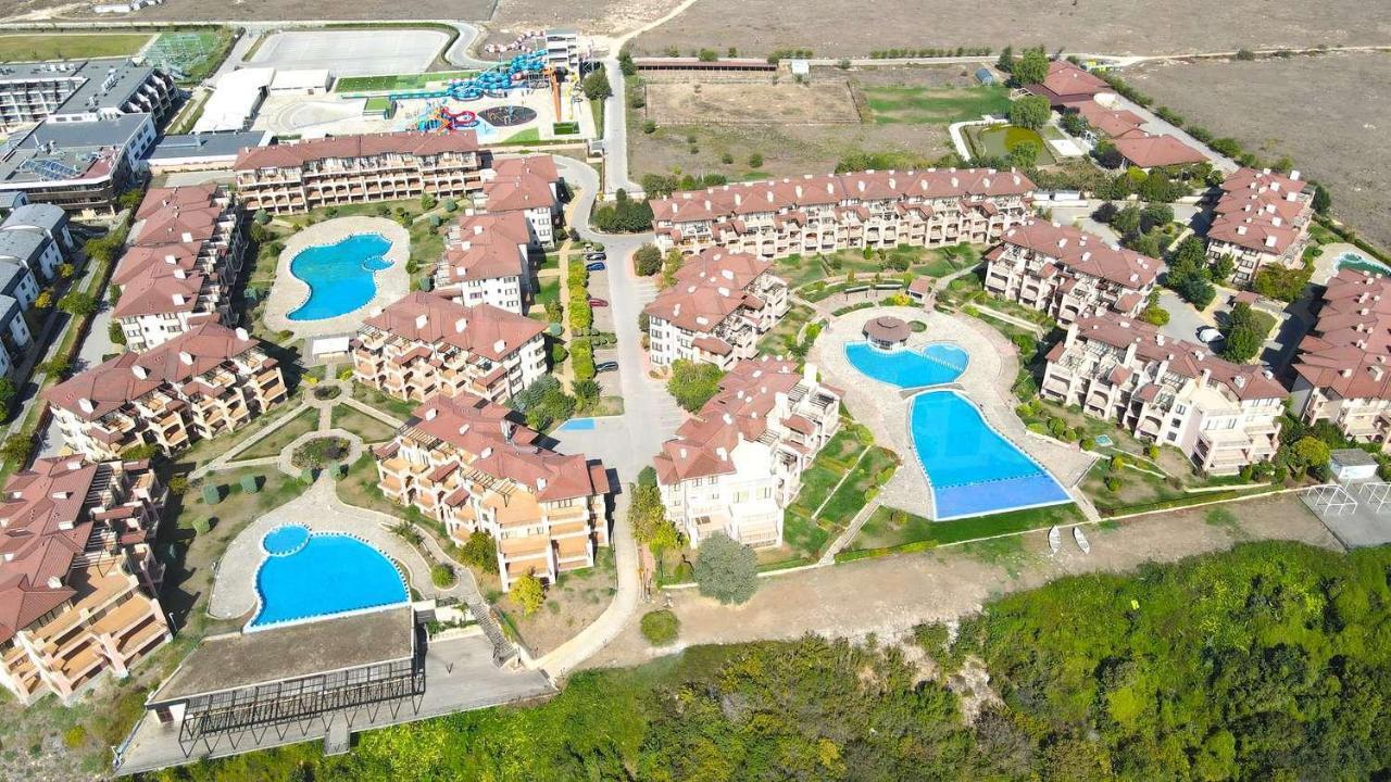 Sea View & Infinity Pool Apartments In Kaliakria Resort Balchik Bagian luar foto